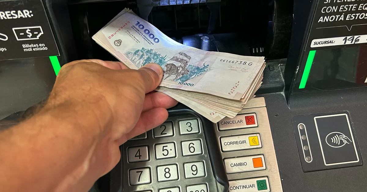 El Bind vendió 28 sucursales y parte de su banca minorista: qué cambia para los clientes