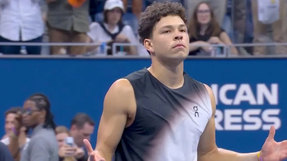 Shelton advances to US Open final after Tiafoe double fault