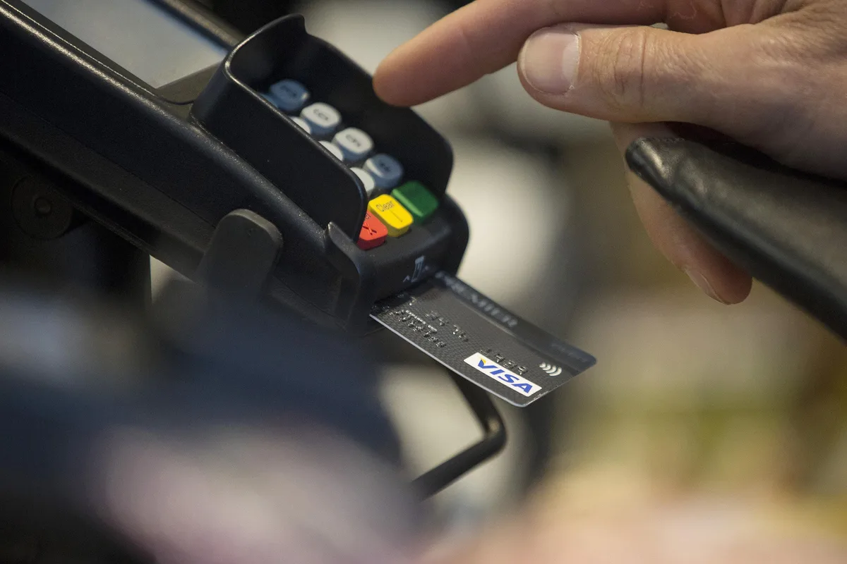 July credit card spending slips 2.4% Y-o-Y, issuances outpace transaction