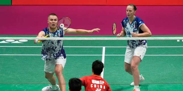 Championnats du monde de badminton : Delphine Delrue et Thom Gicquel, sacrés en double mixte, lancent parfaitement une journée historique pour la France