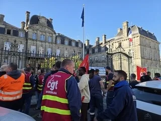 « Ils veulent détricoter le statut » : ce mardi, électriciens et gaziers manifestent devant la préfecture, à Vannes