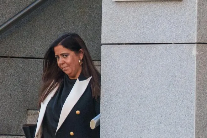 La jueza Biedma denuncia que el investigado por hostigarla la siguió en coche tras su declaración en el caso Leire y colocó su vehículo "en pararelo" al suyo