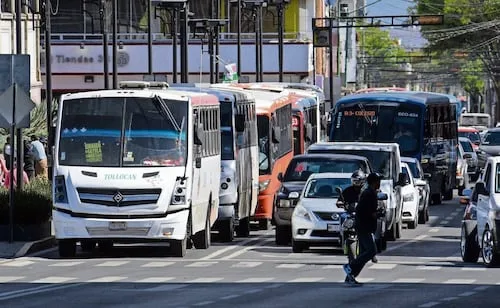 MC propone avalar transporte público gratuito para menores de edad; piden priorizar derecho a la educación