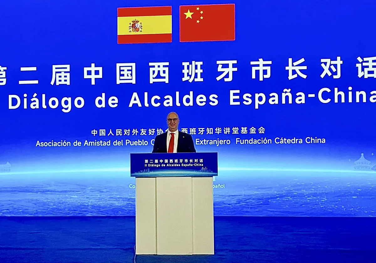 ¿Qué busca Fuensalida en China? Su alcalde participa en un foro internacional en busca de oportunidades