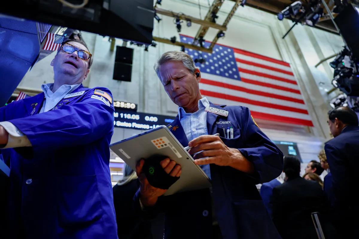 Jornada financiera: cayeron las acciones argentinas y el riesgo país volvió a tocar máximos de 2026