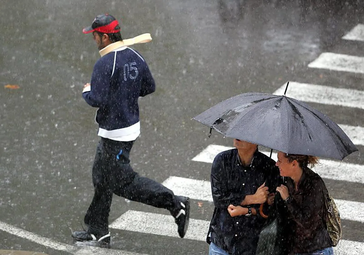 Valencia cierra este domingo parques y jardines y suspende el concierto del Corpus por las lluvias
