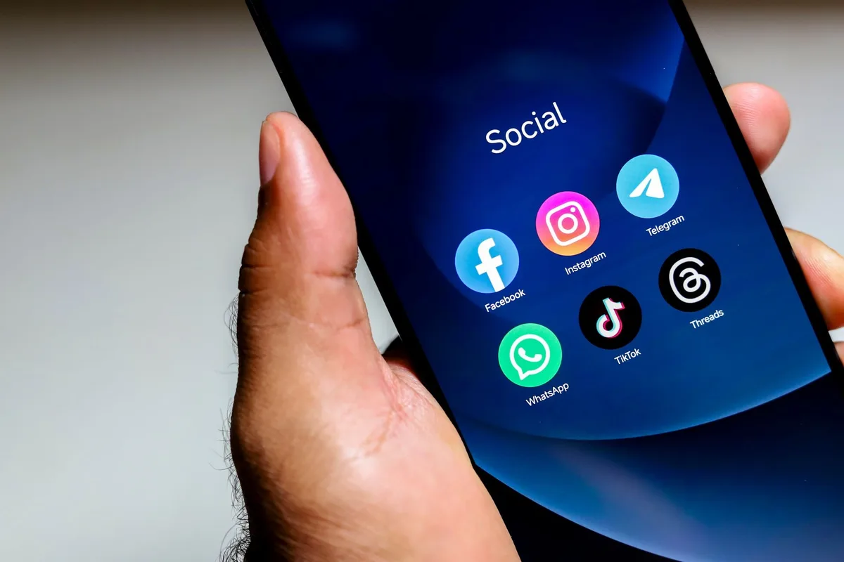 Meta anuncia novas proteções para adolescentes e convoca YouTube e TikTok