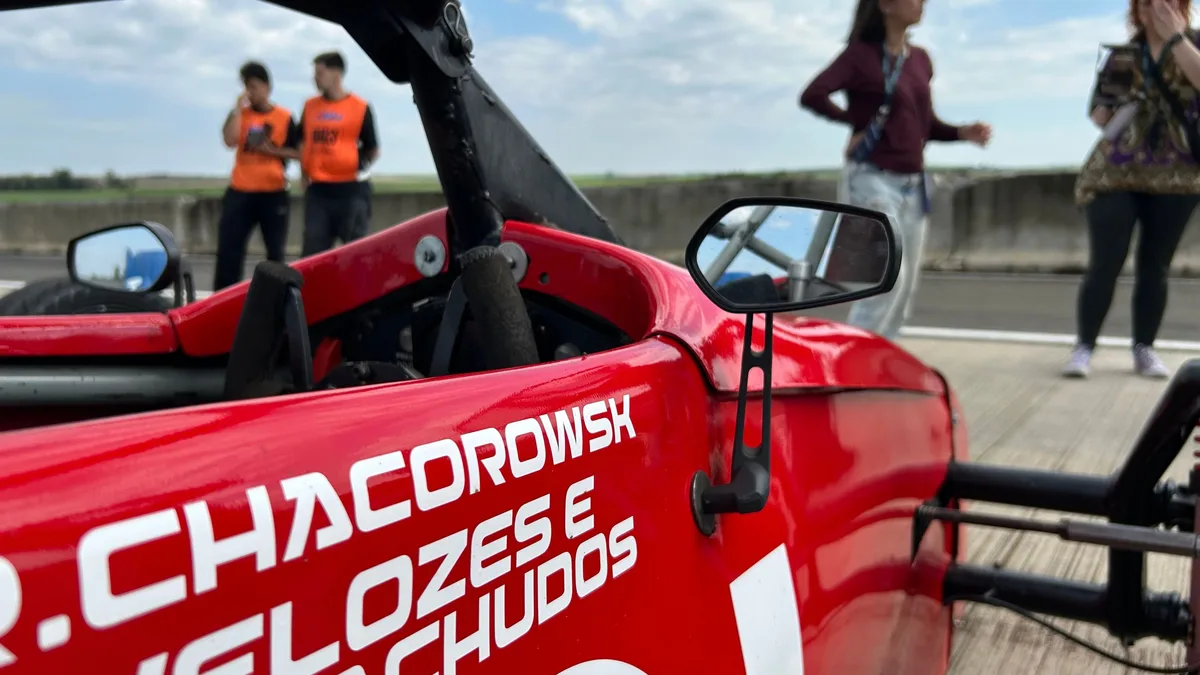 Logitech transforma jogadores em pilotos no G Racing Series, competição ao estilo Fórmula 1