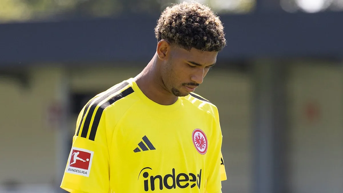 Torwart-Legende Stein erklärt - Darum geht die Santos-Zeit bei Eintracht zu Ende