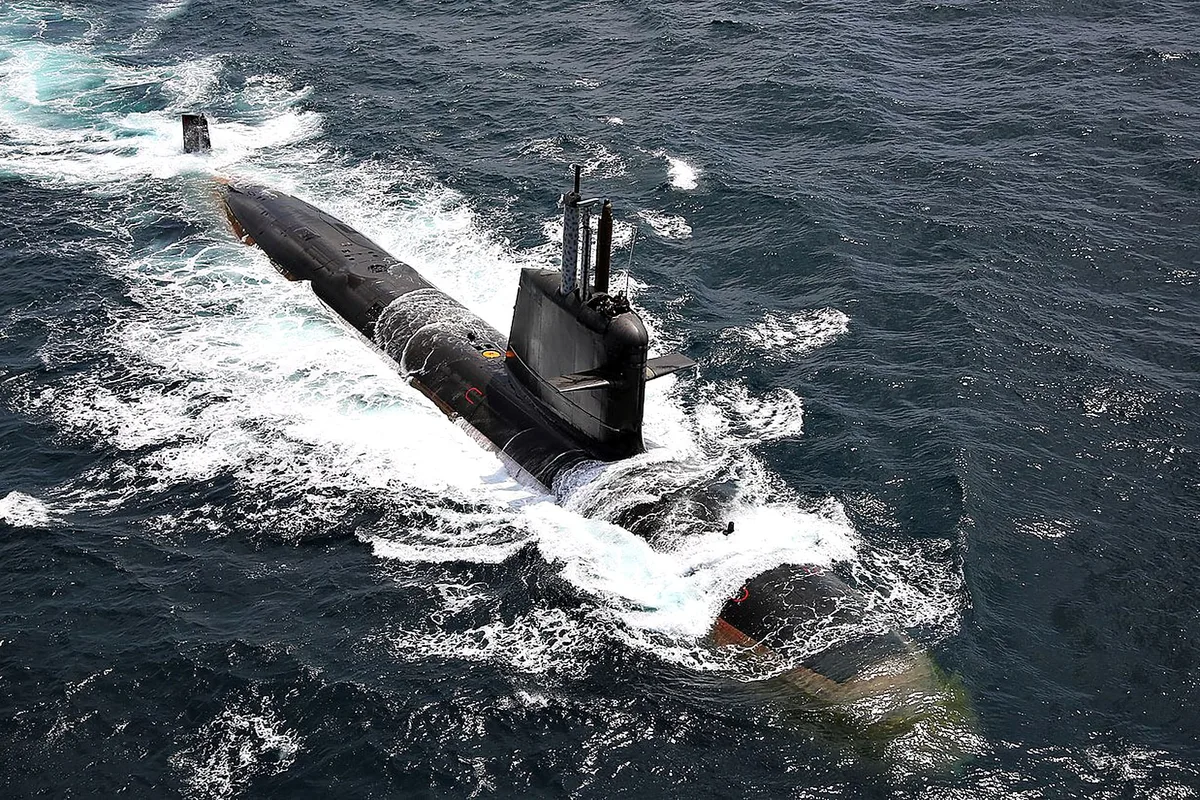 El presupuesto 2027 para Defensa contempla la compra de tres submarinos por 2300 millones de dólares