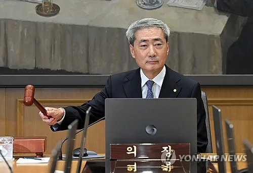 한은, 기준금리 3%로 연속 인상…물가 우려에 긴축 속도(종합)