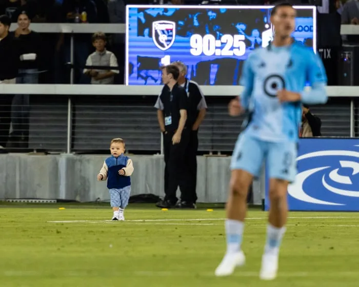 Toddler invades pitch during Minnesota’s MLS win over San Jose: ‘There’s a baby on the field’