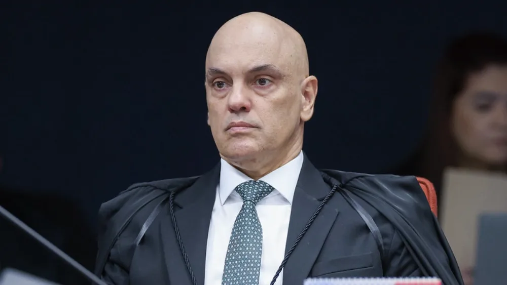 Moraes teria editado contrato de R$ 131 milhões de Viviane com Vorcaro