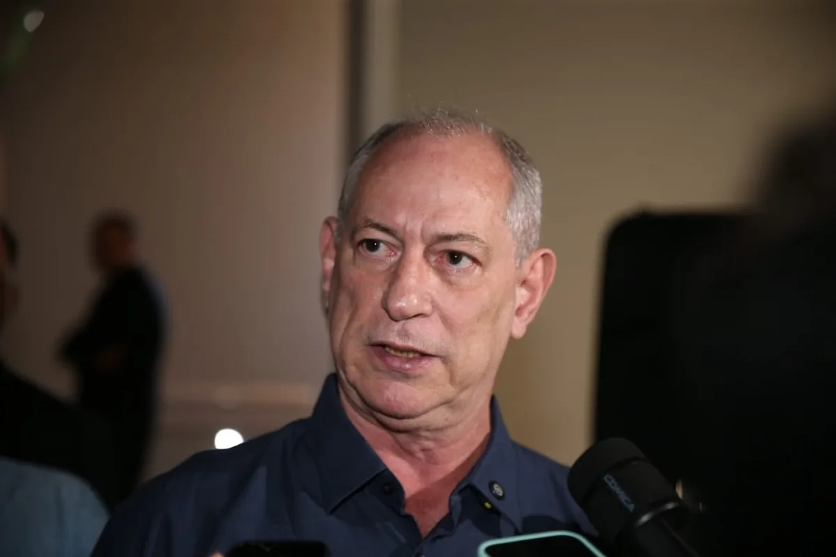 Ciro promete habitação mais barata para famílias de baixa renda no Ceará e fundo para moradia popular