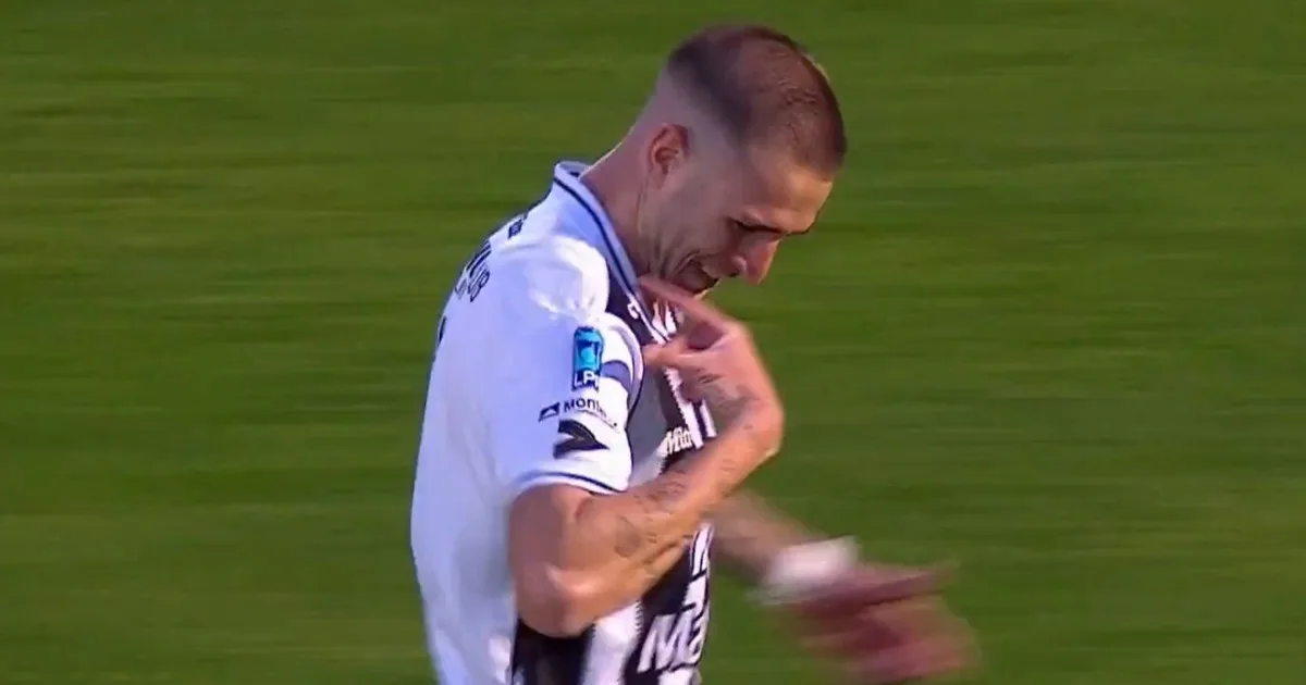 Golazo de Agustín Módica a Newell's: goleador del Clausura y ¿festejo con chicana?