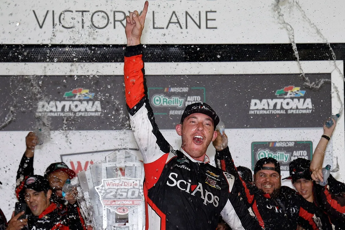 NASCAR O'Reilly: Ryan Sieg vence pela primeira vez após 424 largadas