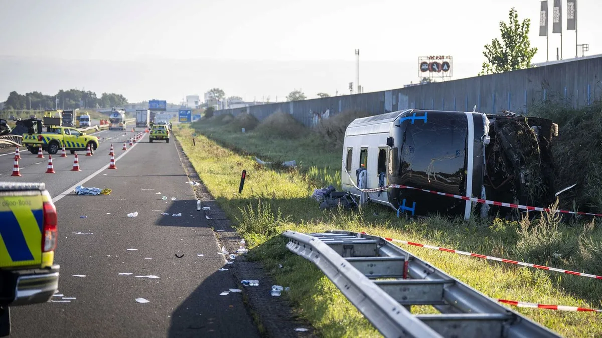 Niederlande: Schock bei Abi-Fahrt: Mehrere Verletzte nach Busunfall