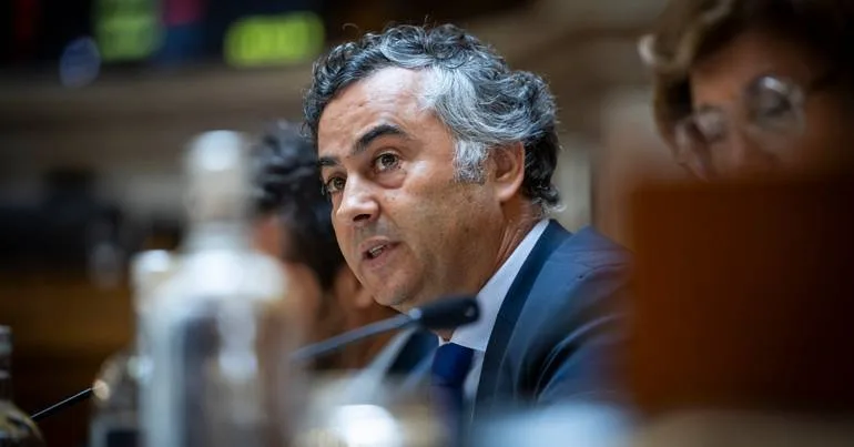 Ministro e ex-ministro vão explicar maus resultados no PISA