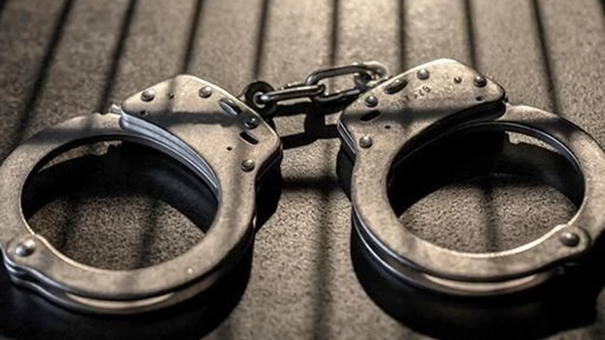 Man arrested for stealing gold jewellery while posing as police officer in Teynampet
