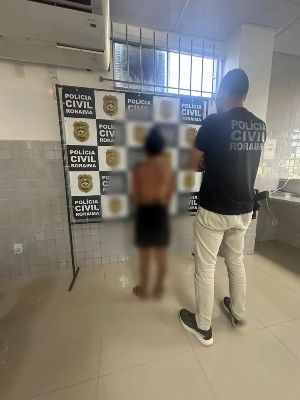Polícia Civil prende dupla por furtos e roubos em Caracaraí; Mulher acumula 50 boletins e 17 inquéritos