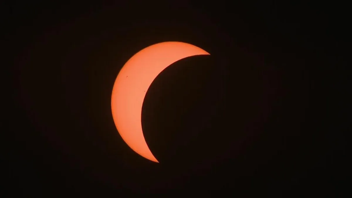 People around the world gather to witness the solar eclipse