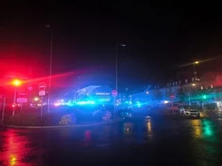 Une voiture fonce sur la foule à Caen : un mort et plusieurs personnes en urgence absolue
