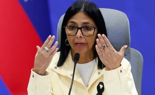 Liberan a 131 presos políticos en Venezuela; acusada por atentado con drones contra Maduro, entre ellos