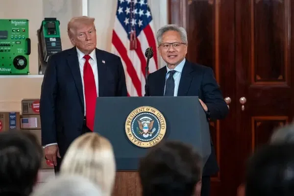 Trump llamó al jefe de Nvidia y lanzó un mensaje contundente sobre el futuro de la IA