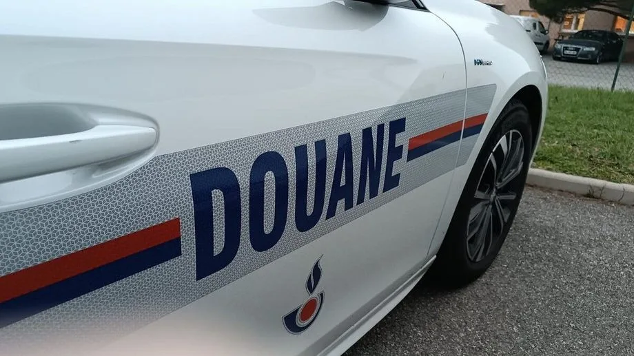 Cher : grosse saisie de 109 kilos de cocaïne dans un camion frigorifique sur l'autoroute A71