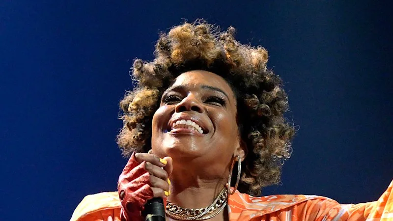 A month after her show was cancelled, Macy Gray takes to the stage at Hamer Hall