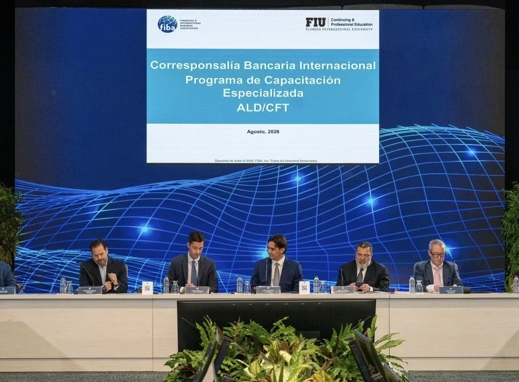 Banca venezolana se capacita contra delitos financieros con el apoyo de Estados Unidos