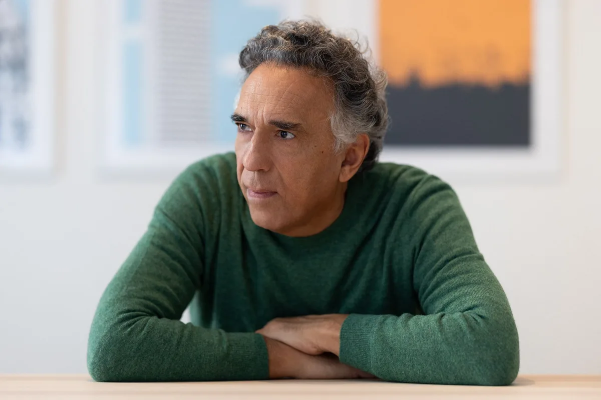 « La poésie est le lieu où se révèle ce qui parle la langue de l’humaine condition »
