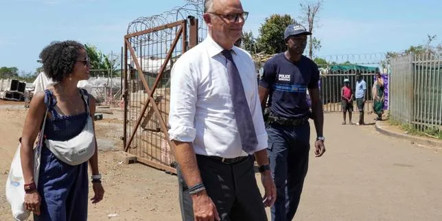 Présidentielle : la surenchère des candidats du bloc central sur l’immigration
