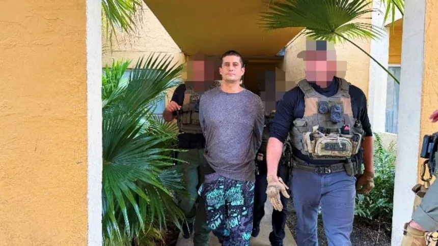 INSÓLITO: Se hizo pasar por agente de ICE y amenazó a un venezolano para pedirle dinero y comida gratis en Miami