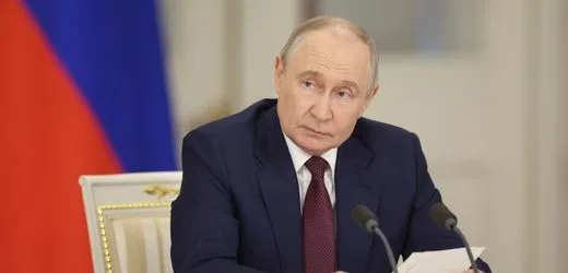 Russland: Plündern die Russen wirklich ihre Bankkonten?