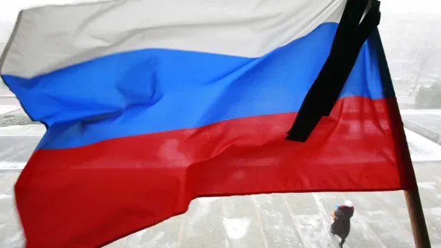 Polícia russa detém candidato comunista às eleições de setembro