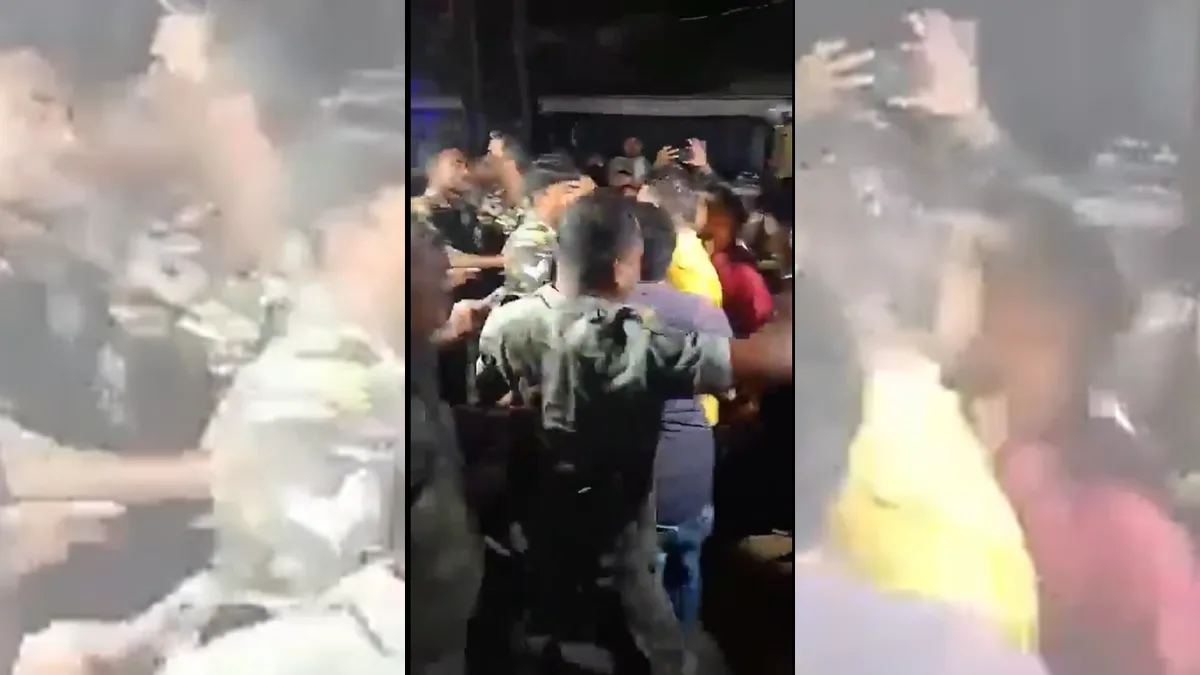 Jharkhand protest: Scuffle breaks out between students, police over burning Hemant Soren's effigy