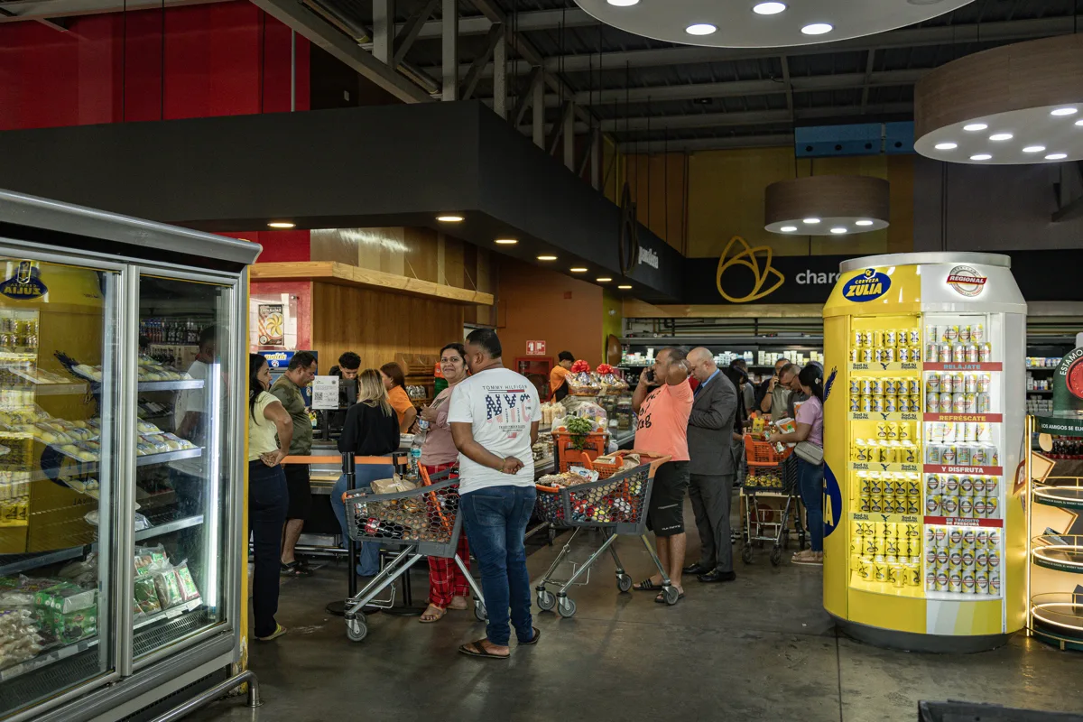 ANSA: Venezolanos destinan 60% de sus ingresos a la compra de alimentos