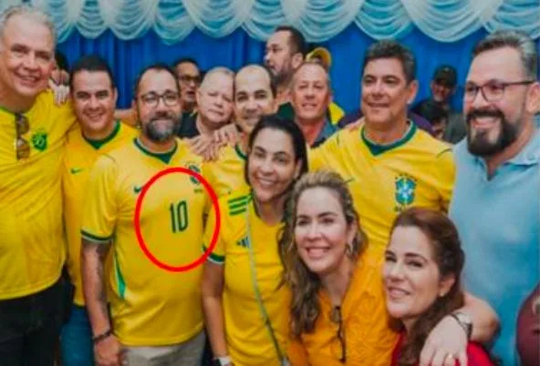 Justiça condena Alan Rick por usar Copa para antecipar número de campanha e aplica multa de R$ 15 mil