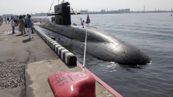 Russia Commences Work on Its Latest Cutting-Edge Submarine