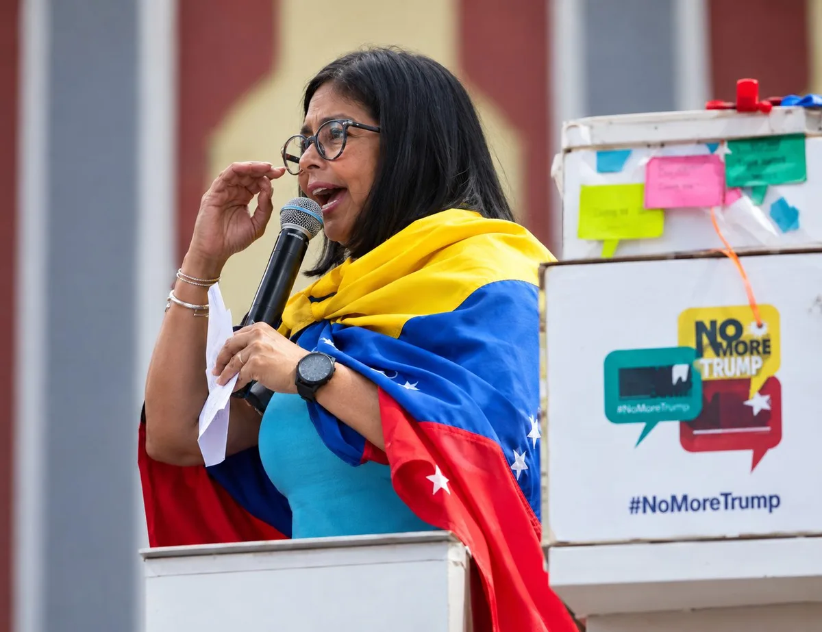 ¡Recordar es vivir! El día que Delcy anunció que llevaría 13 millones de firmas contra Trump a la ONU