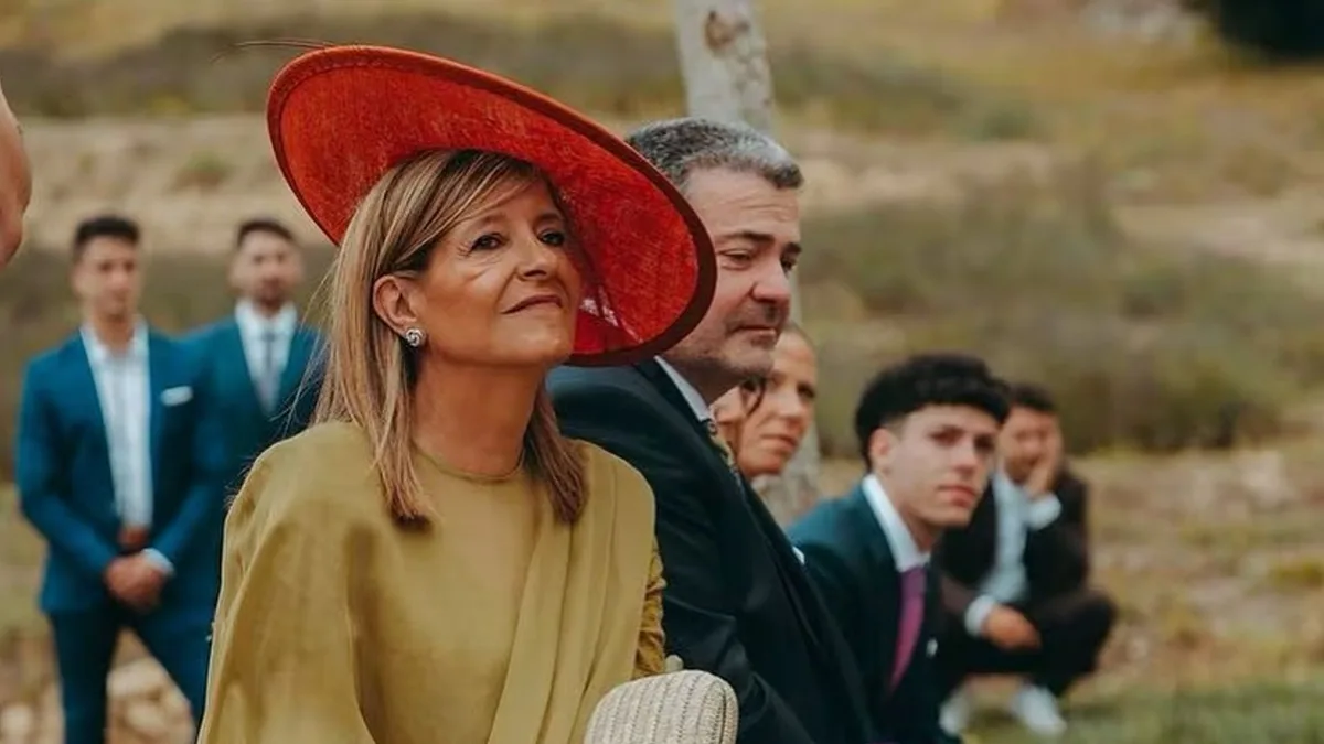 Protocolo para madrinas en una boda civil: "La mantilla no es procedente y las pamelas solo encajan por la mañana"