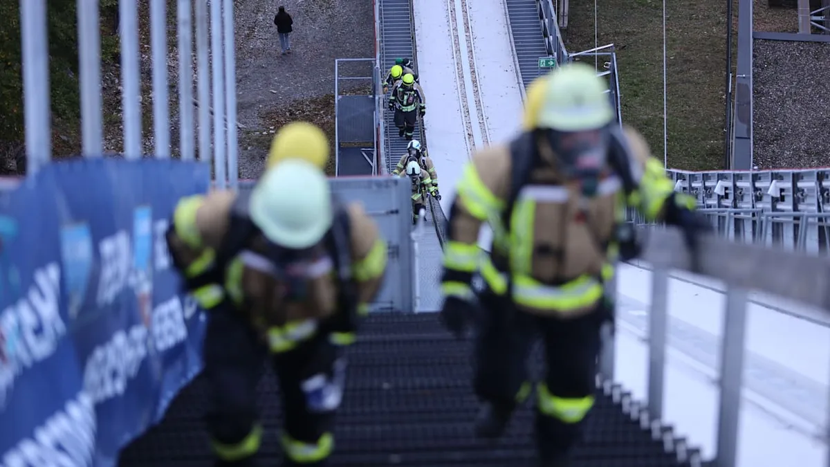 Drama beim Wettkampf - Feuerwehrmann (51) stirbt an Skiflugschanze