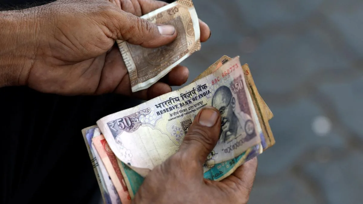 Rupee falls 2 paise to 94.97 against U.S. dollar in early trade