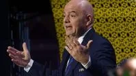 Com Fifa em crise, chefe da Concacaf pede que Infantino não vá a torneio