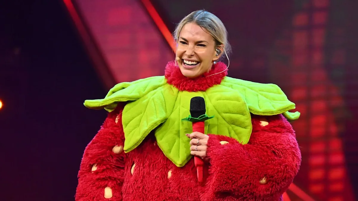 Das süße Früchtchen packt aus - Isi Glück narrte für „Masked Singer“ ihre Eltern