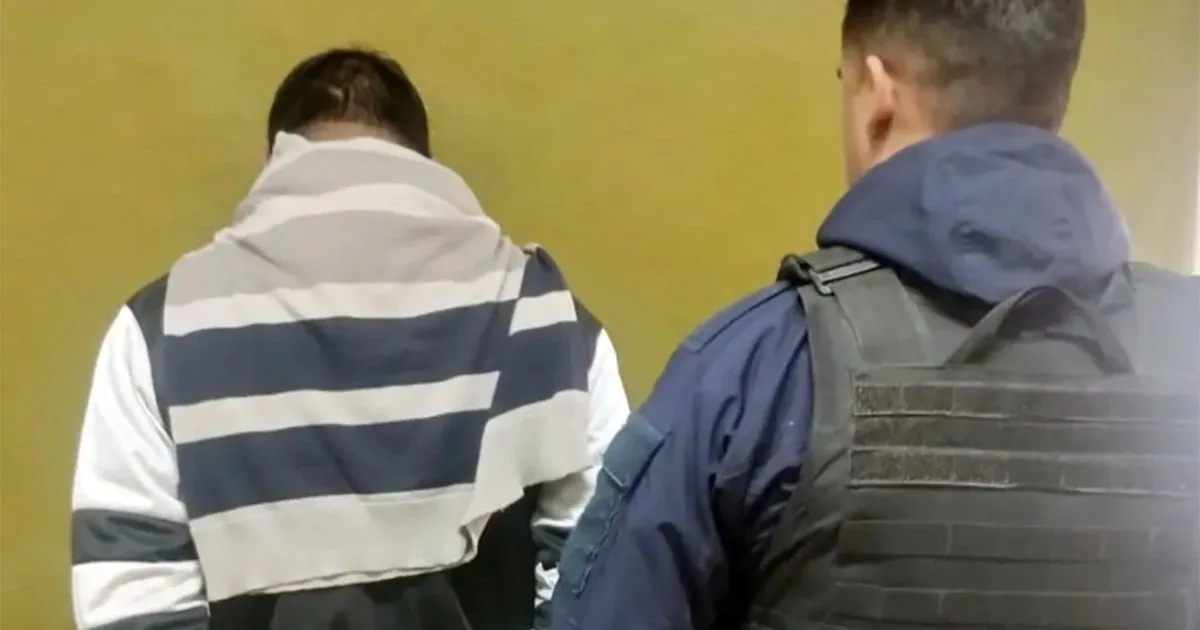 Capturaron a un prófugo en la Terminal de Viedma, que era buscado por la Justicia de San Juan desde 2022