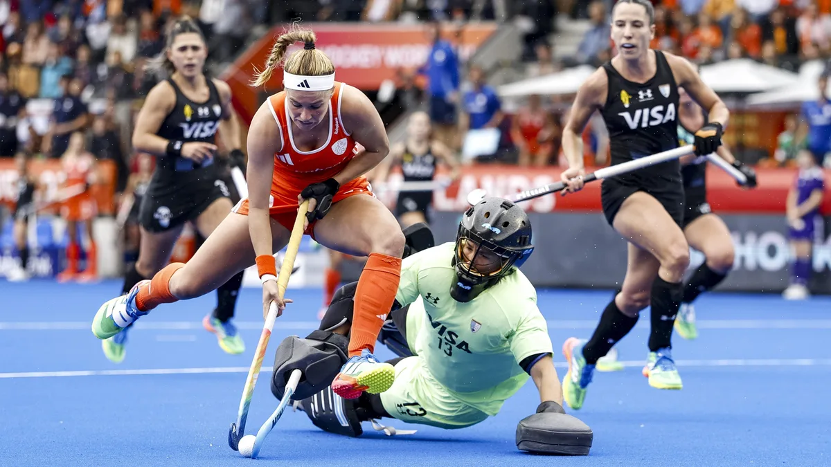 La brillante actuación de la China Cosentino en los penales para ser clave en el título mundial de Las Leonas