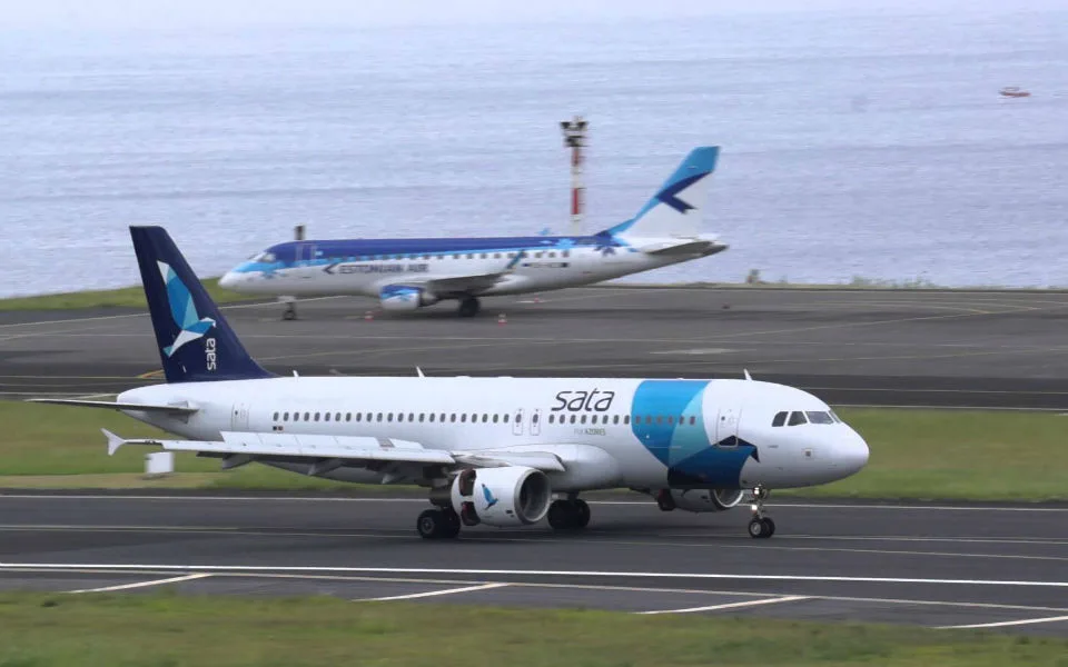 SATA Holding convida cinco candidatos a apresentar propostas vinculativas para a Azores Airlines