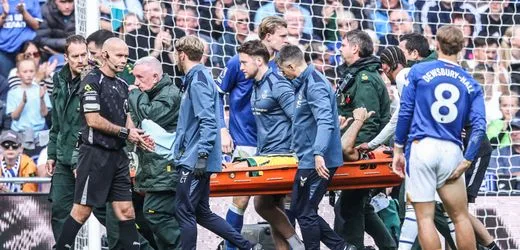 FC Chelsea: Torwart Martínez nach Kopfzusammenstoß im Krankenhaus